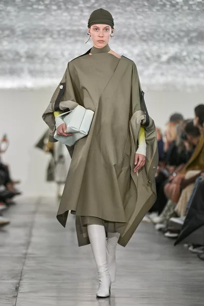 Look 47